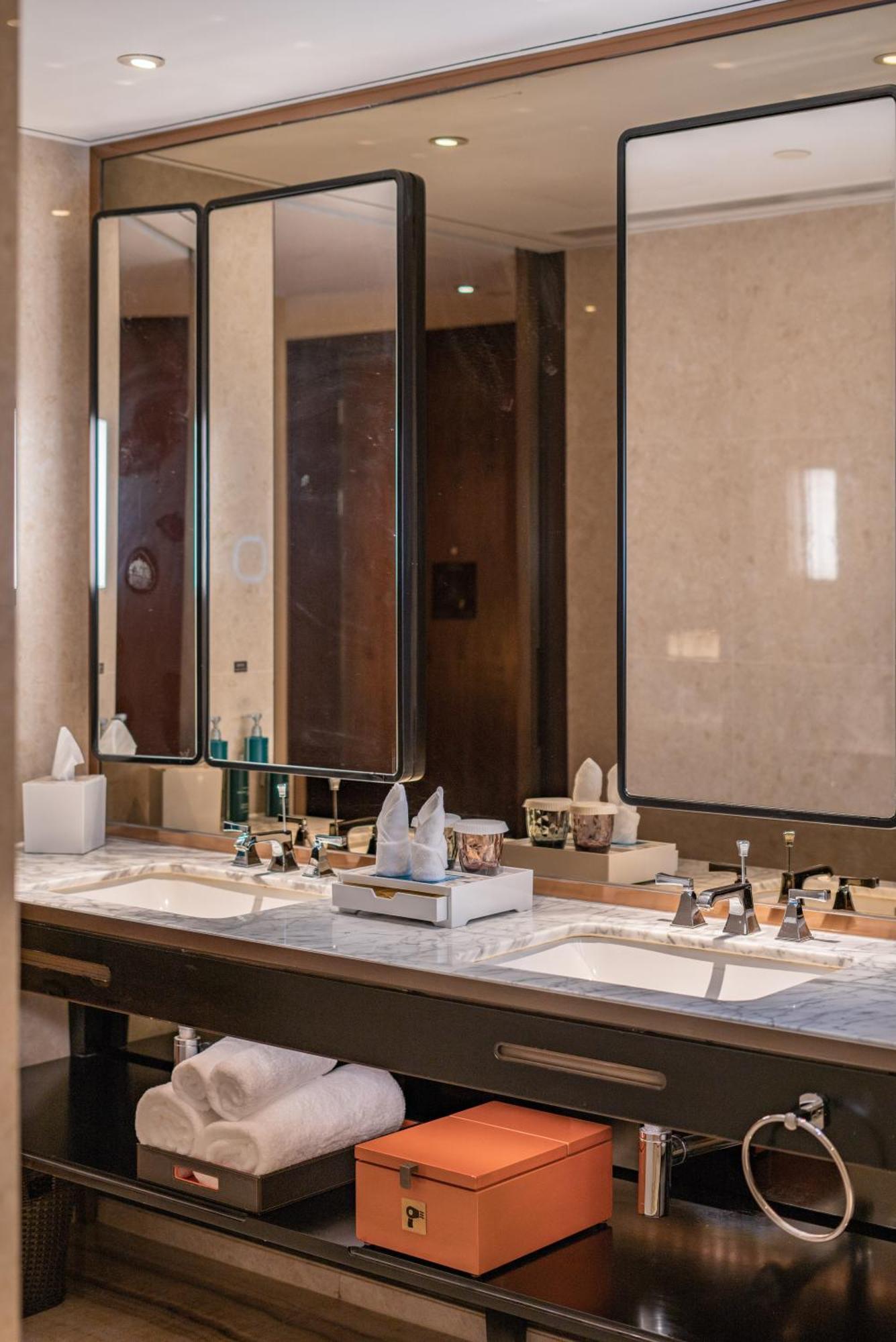 Hilton Fuzhou Hotel Fuzhou  Bagian luar foto